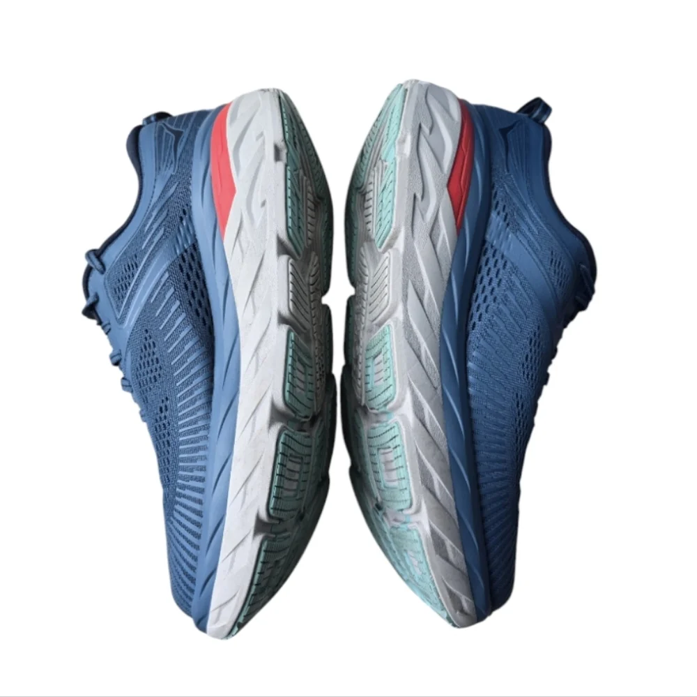 Hoka One One excellent defect